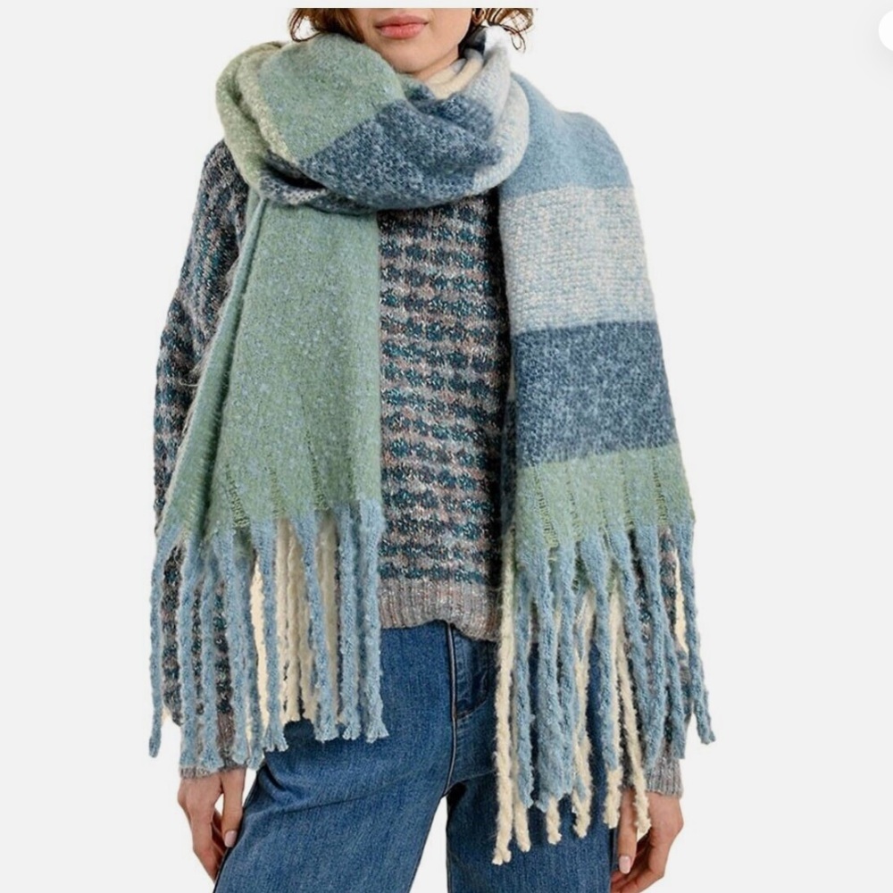 MOLLY BRACKEN CHIC Scarf